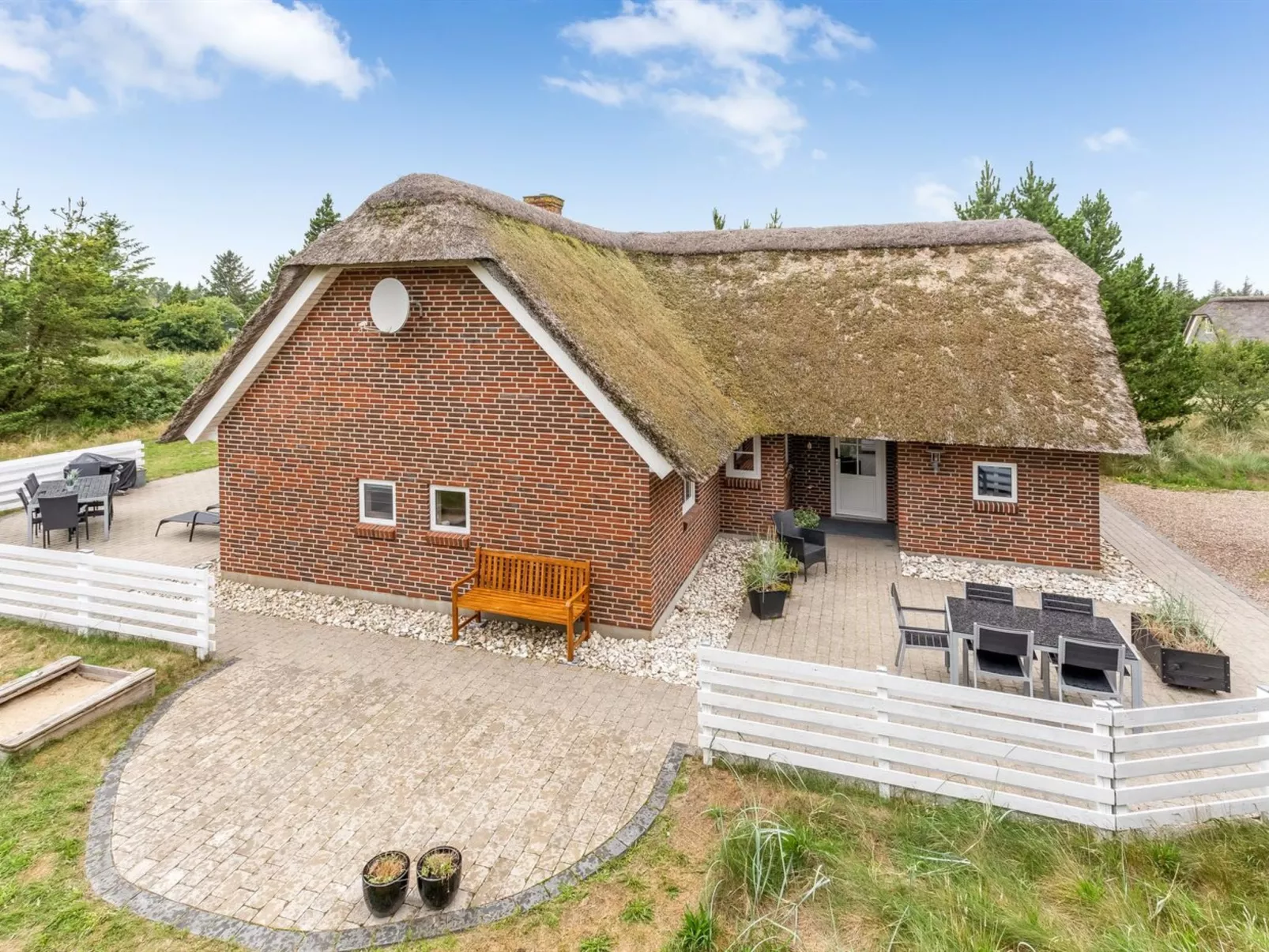 "Ronna" - 2.2km from the sea-Buiten