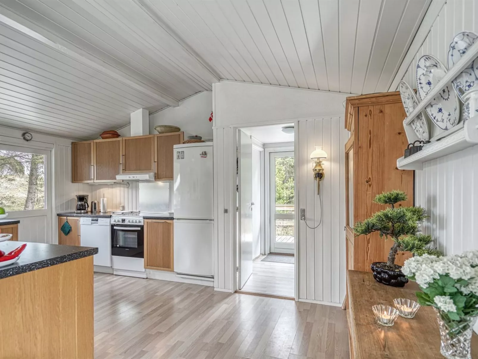 "Taneli" - 2.2km from the sea-Binnen