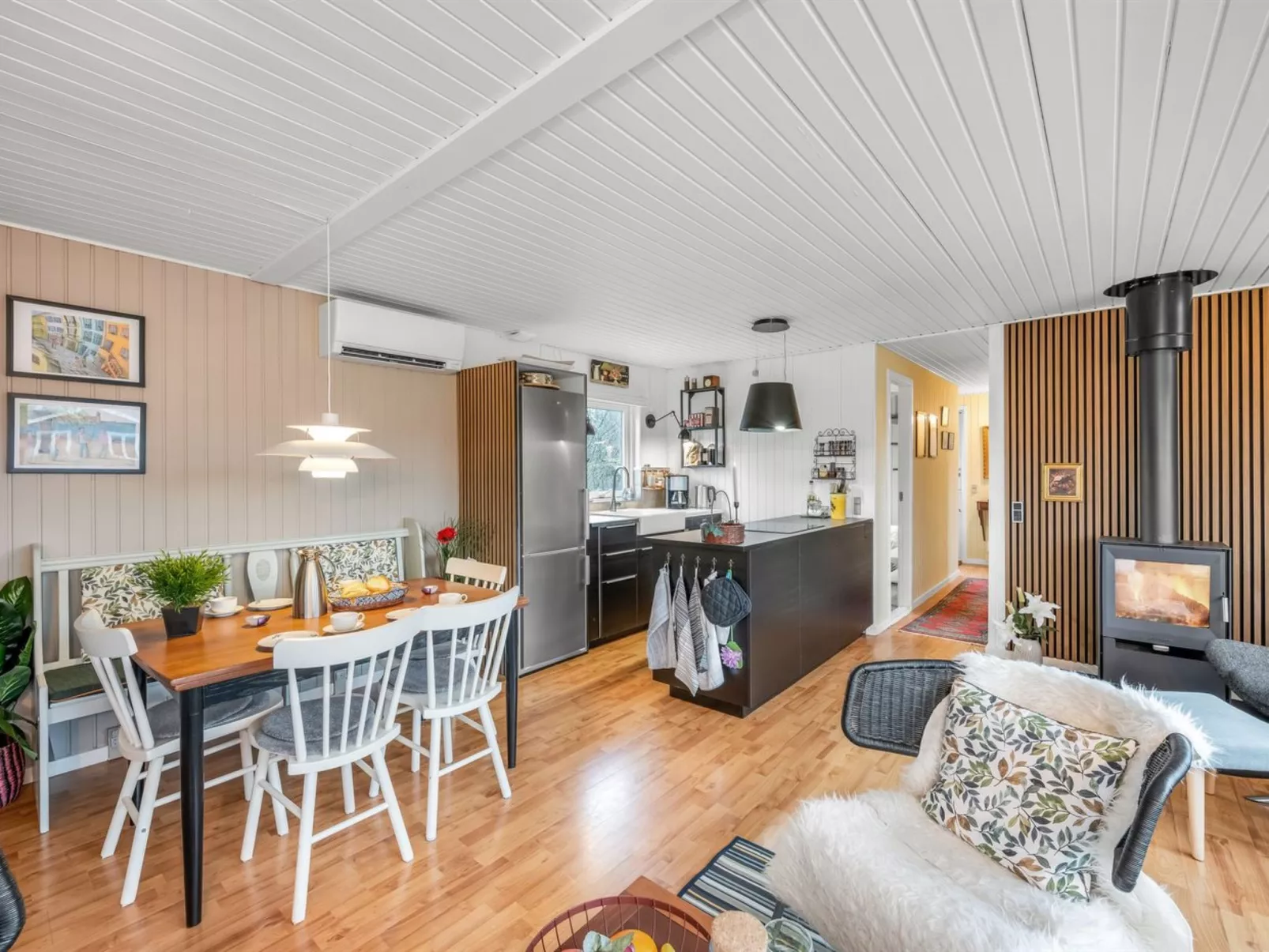 "Fridtjof" - 550m to the fjord-Binnen