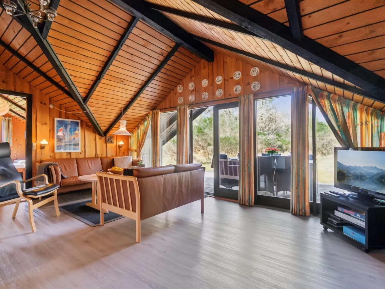 "Ajla" - 500m from the sea-Binnen