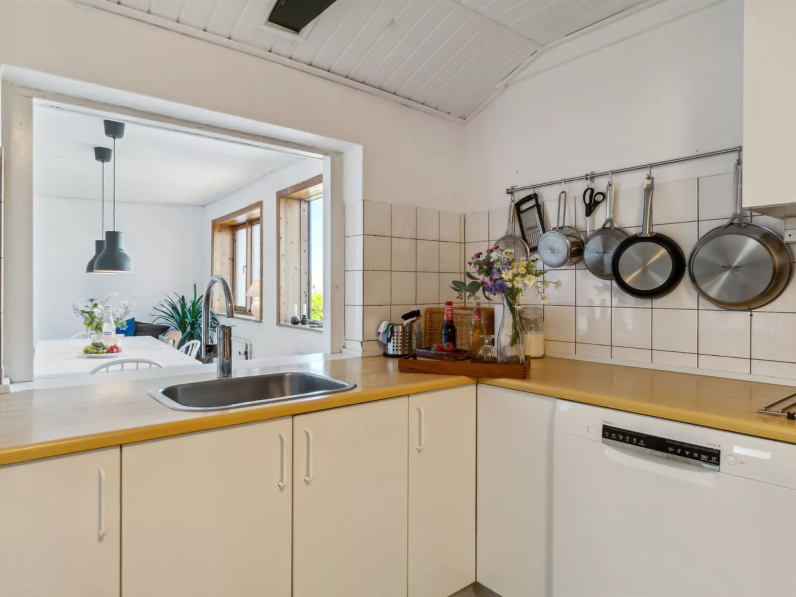 "Santuzza" - 100m from the sea-Binnen