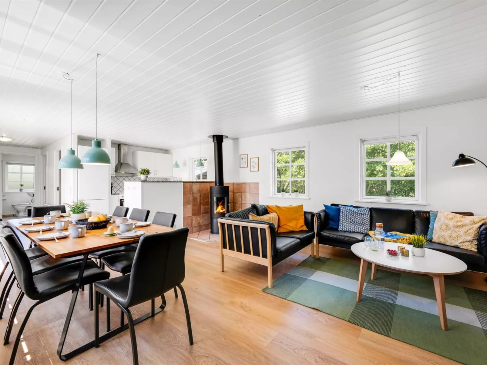 "Holga" - 400m from the sea-Binnen