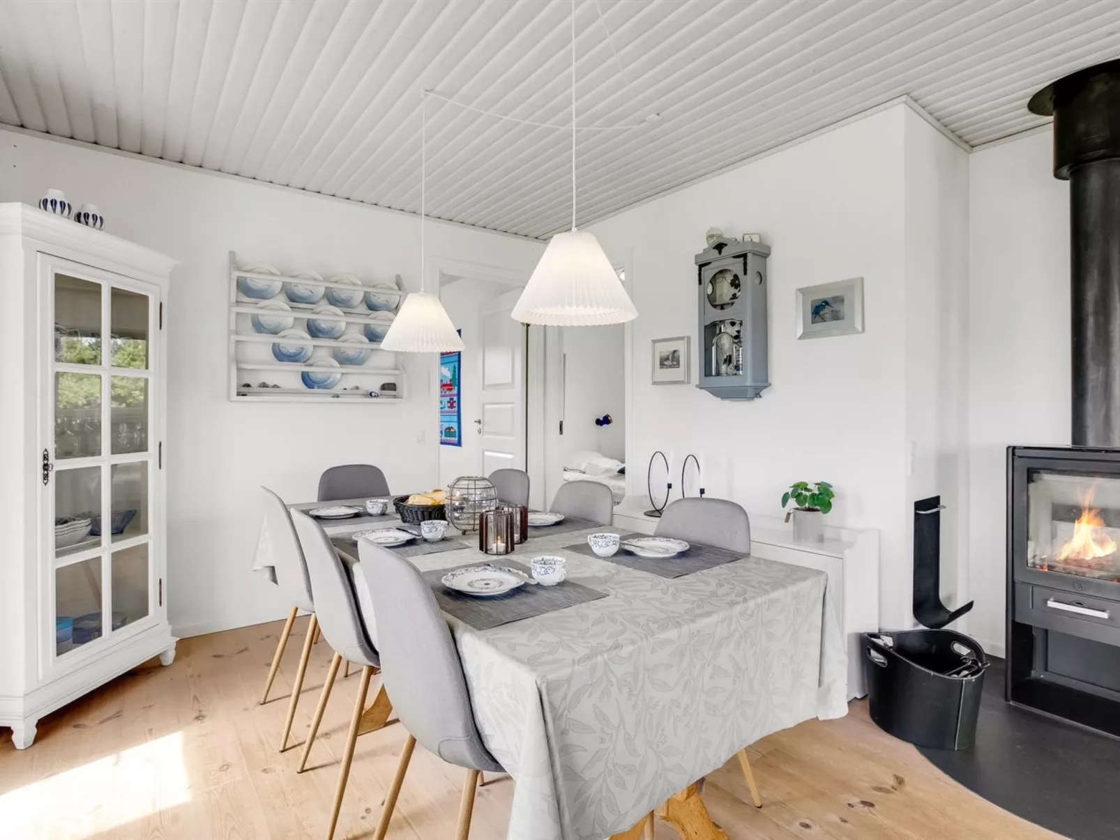 "Hejdi" - 650m from the sea-Binnen