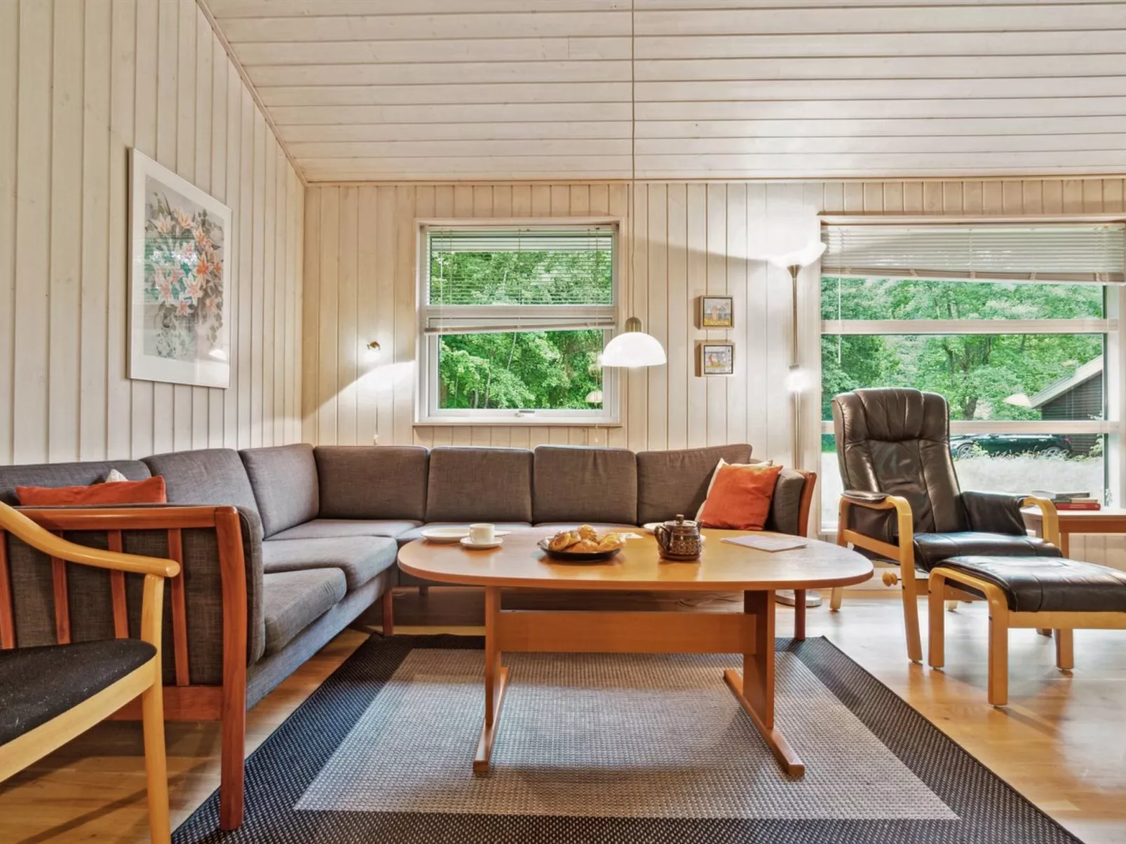 "Emmie" - 1.2km from the sea-Binnen