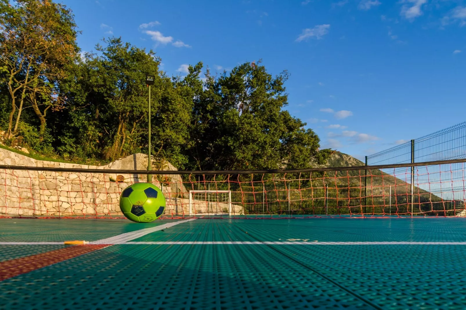 Villa Falcon Rook - Four-Bedroom Villa with Terrace and Swimming Pool-Faciliteiten