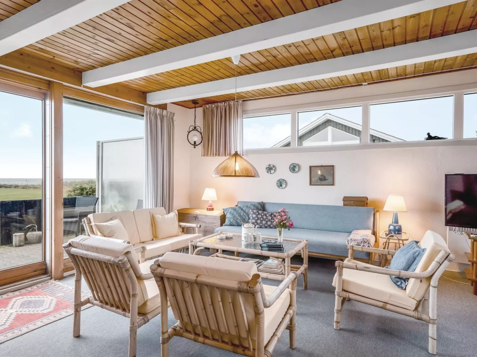 "Snioulf" - 10m from the sea-Binnen