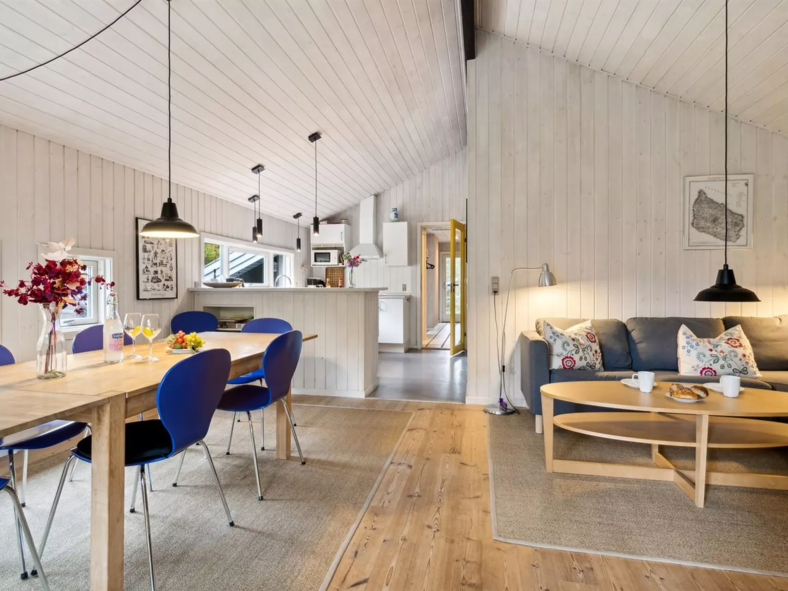 "Aimo" - 300m from the sea-Binnen