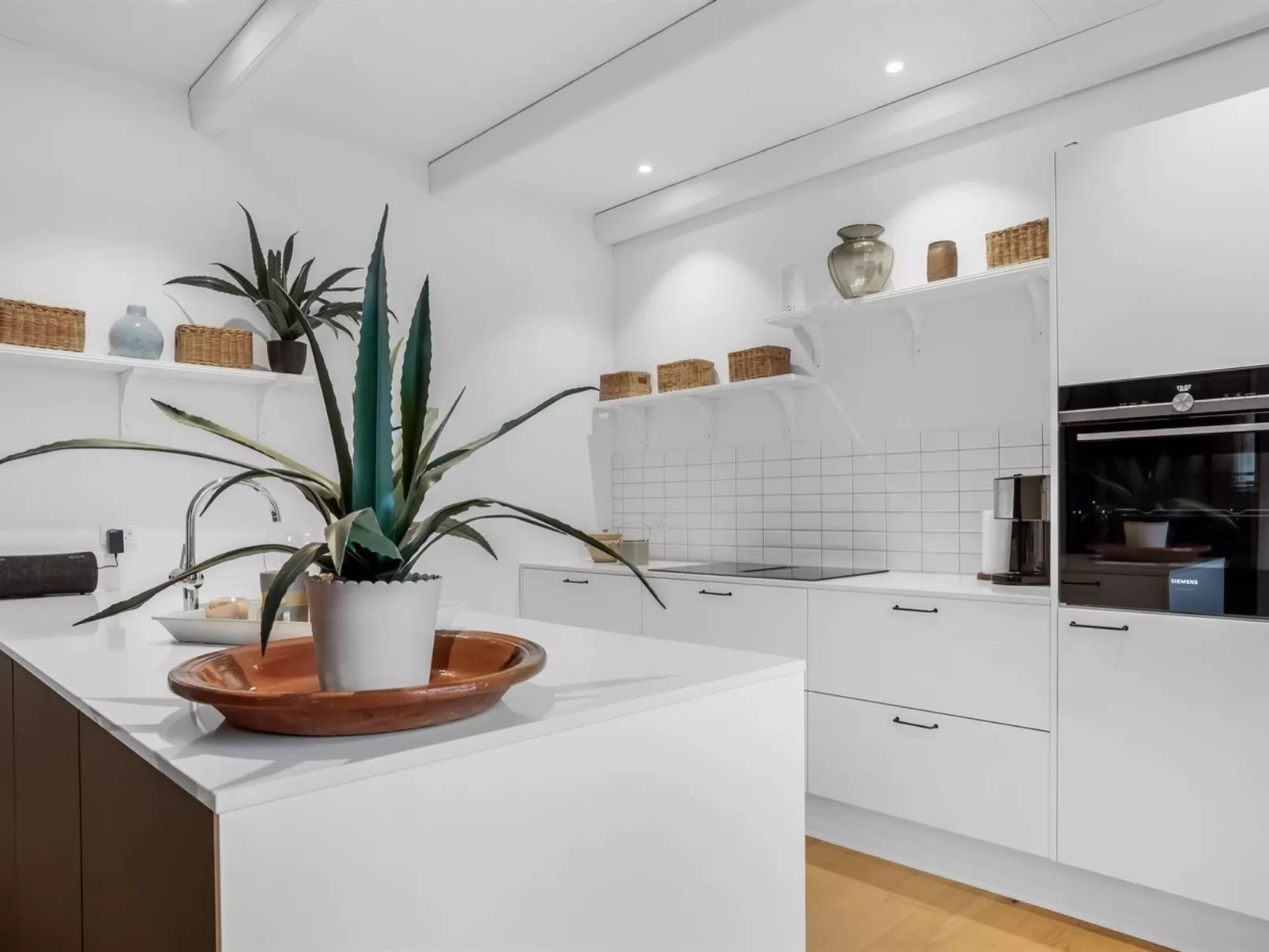 "Alexi" - 500m from the sea-Binnen