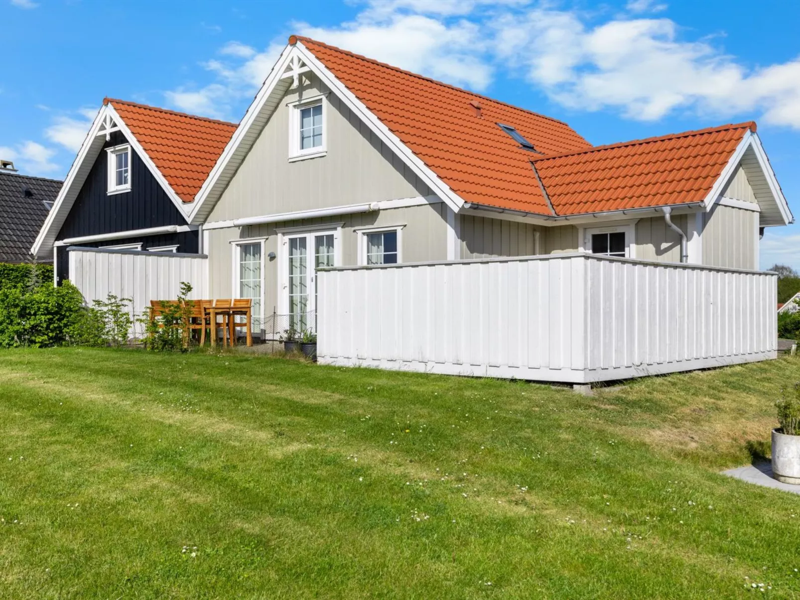 "Solvey" - 270m from the sea-Buiten