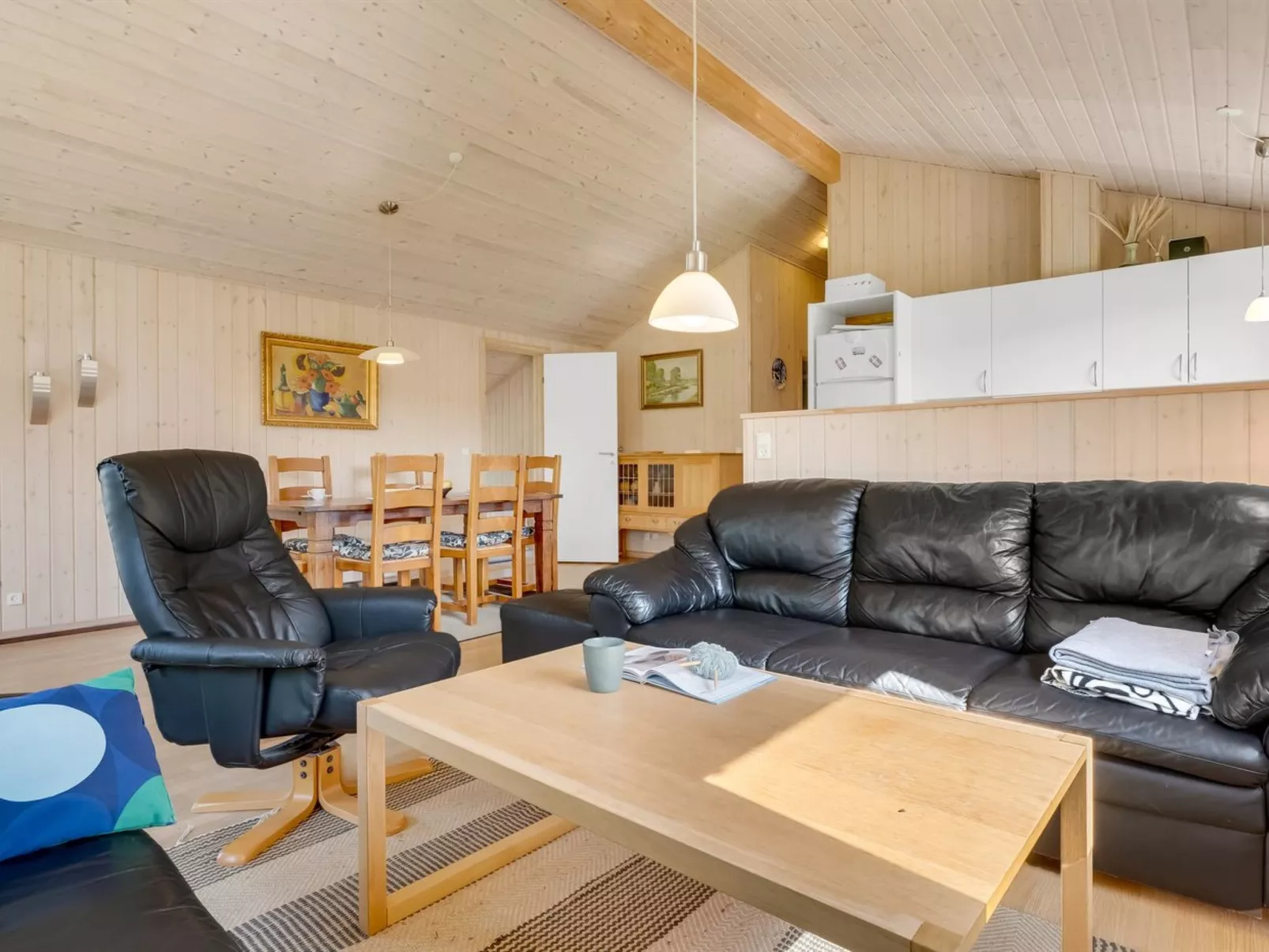 "Alvina" - 45m from the sea-Binnen