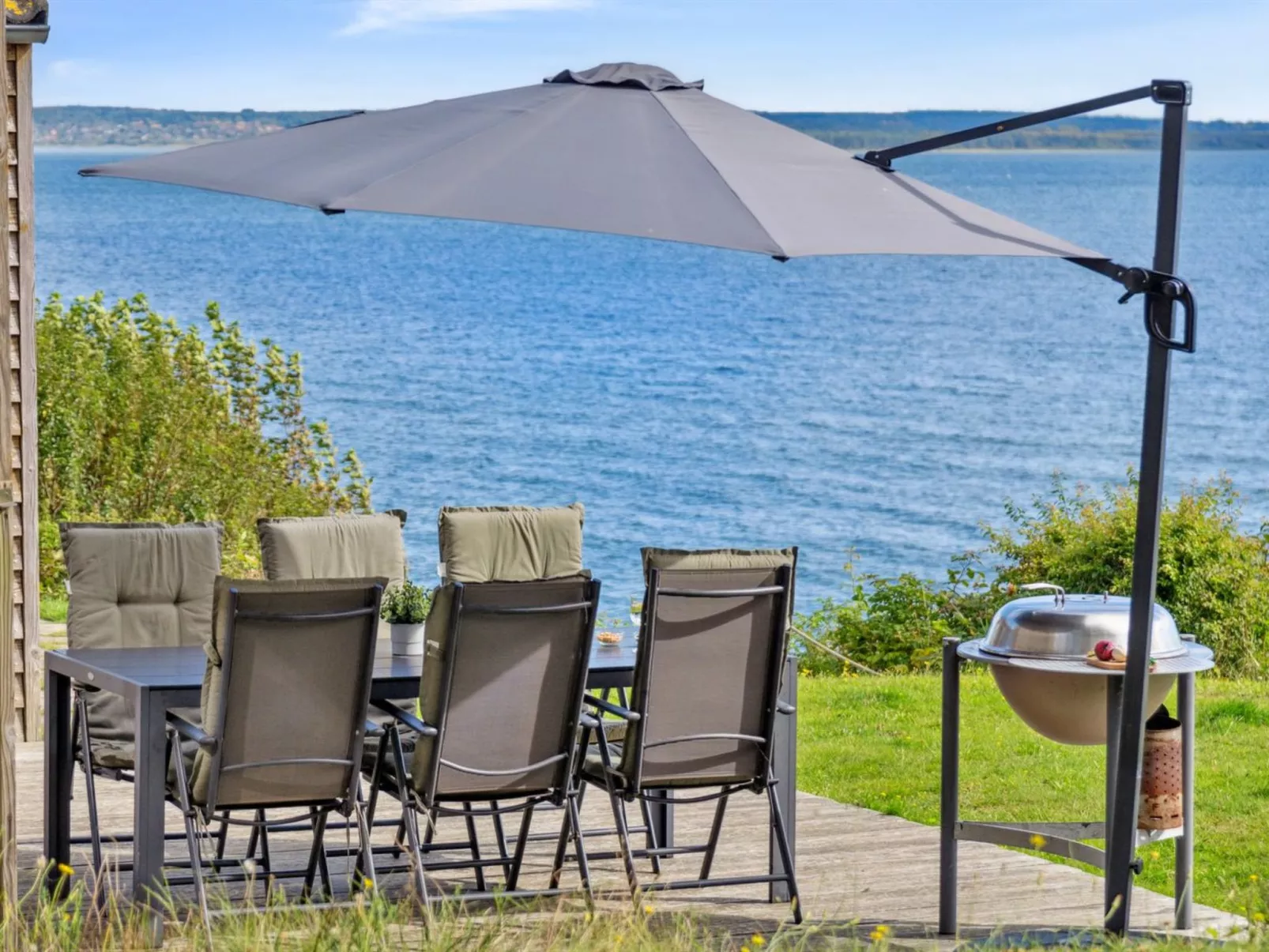 "Alfhild" - 30m from the sea-Buiten