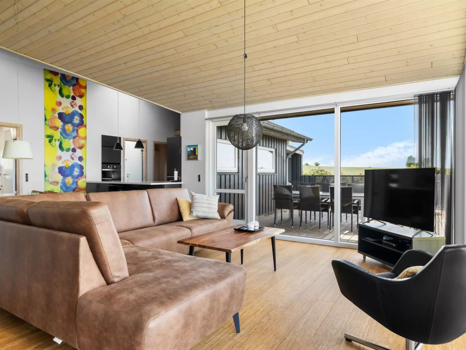 "Drusilla" - 140m from the sea-Binnen