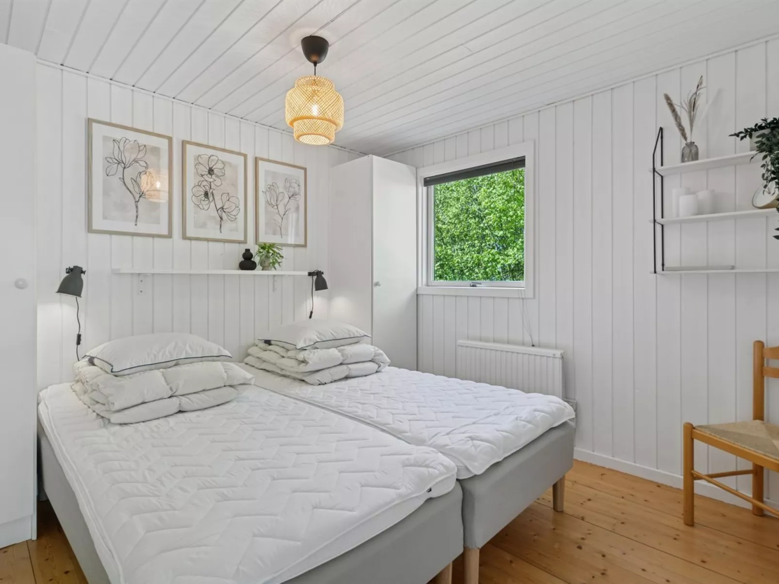 "Conradine" - 600m from the sea-Binnen