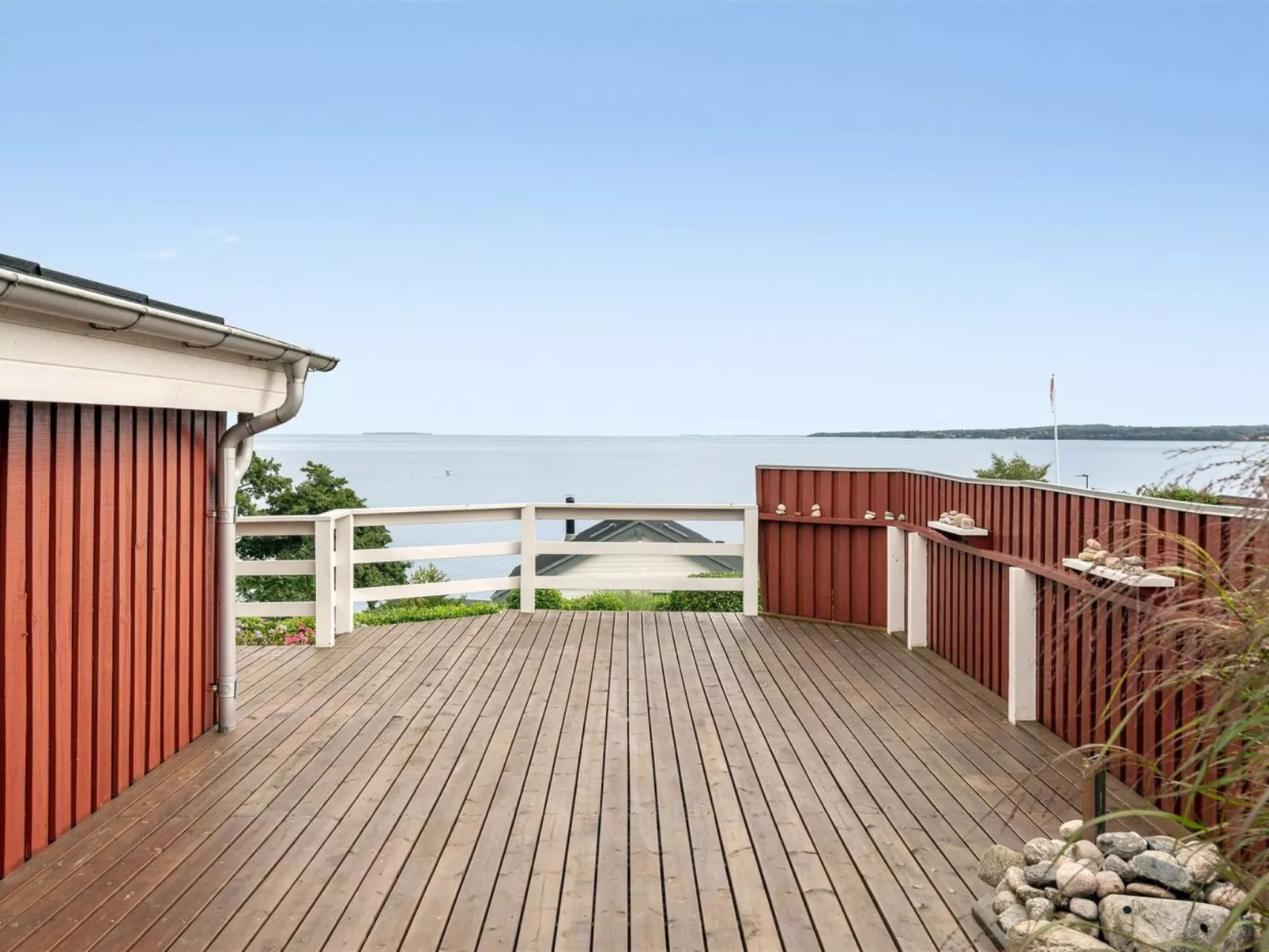 "Gesine" - 50m to the fjord-Buiten