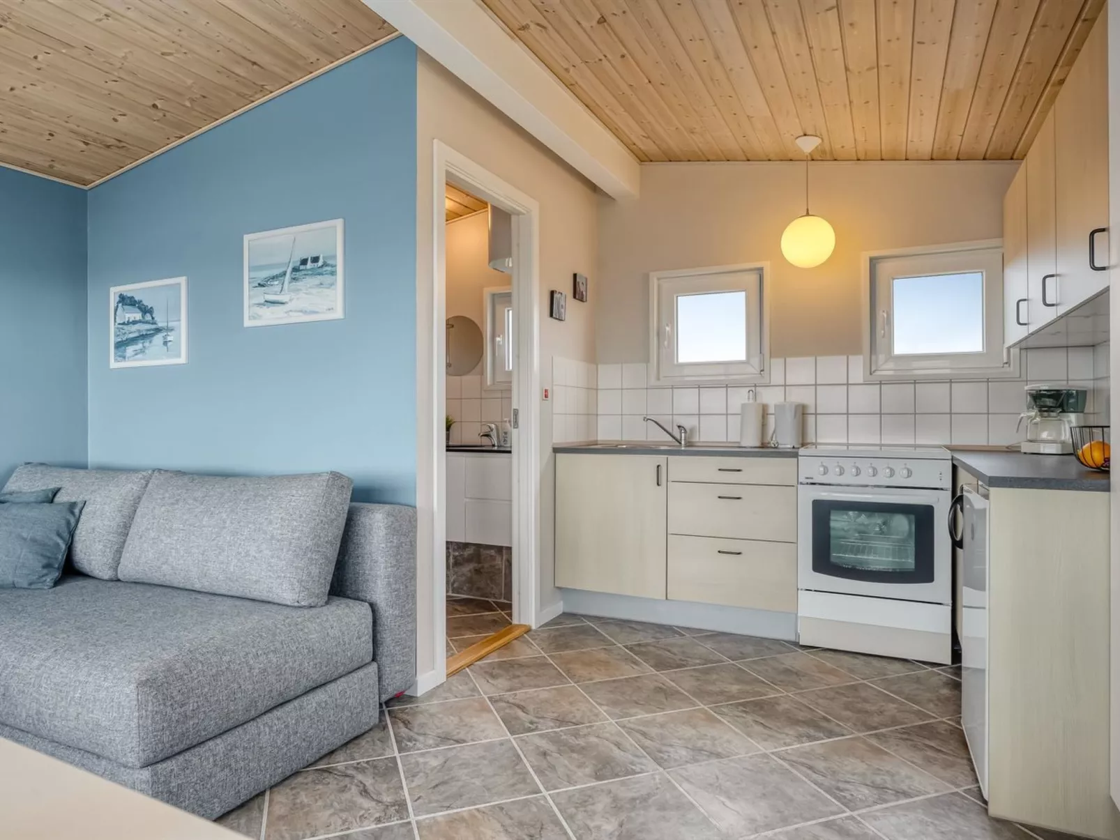 "Nyalle" - 50m to the fjord-Binnen