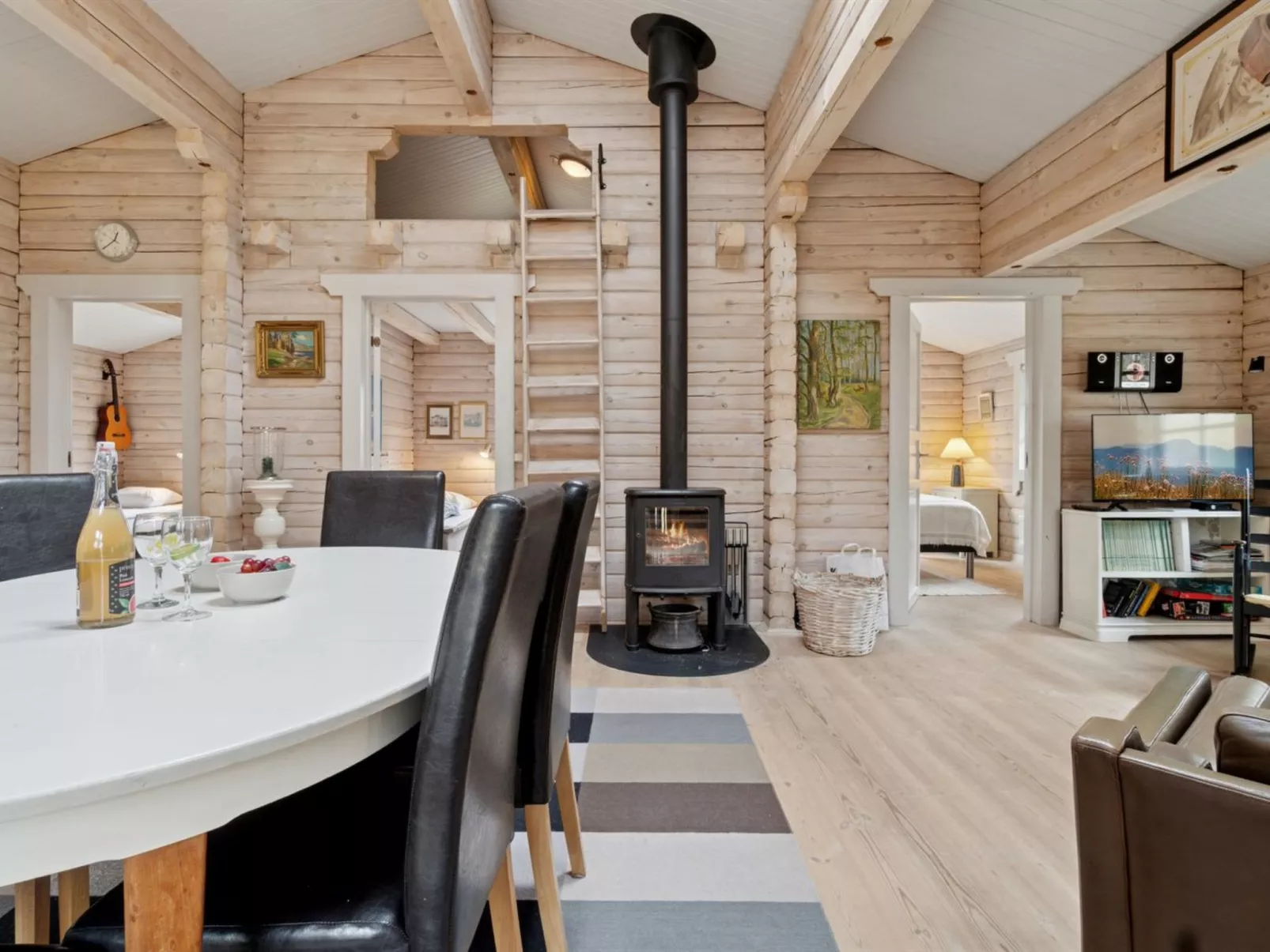 "Brynjolf" - 1km from the sea-Binnen