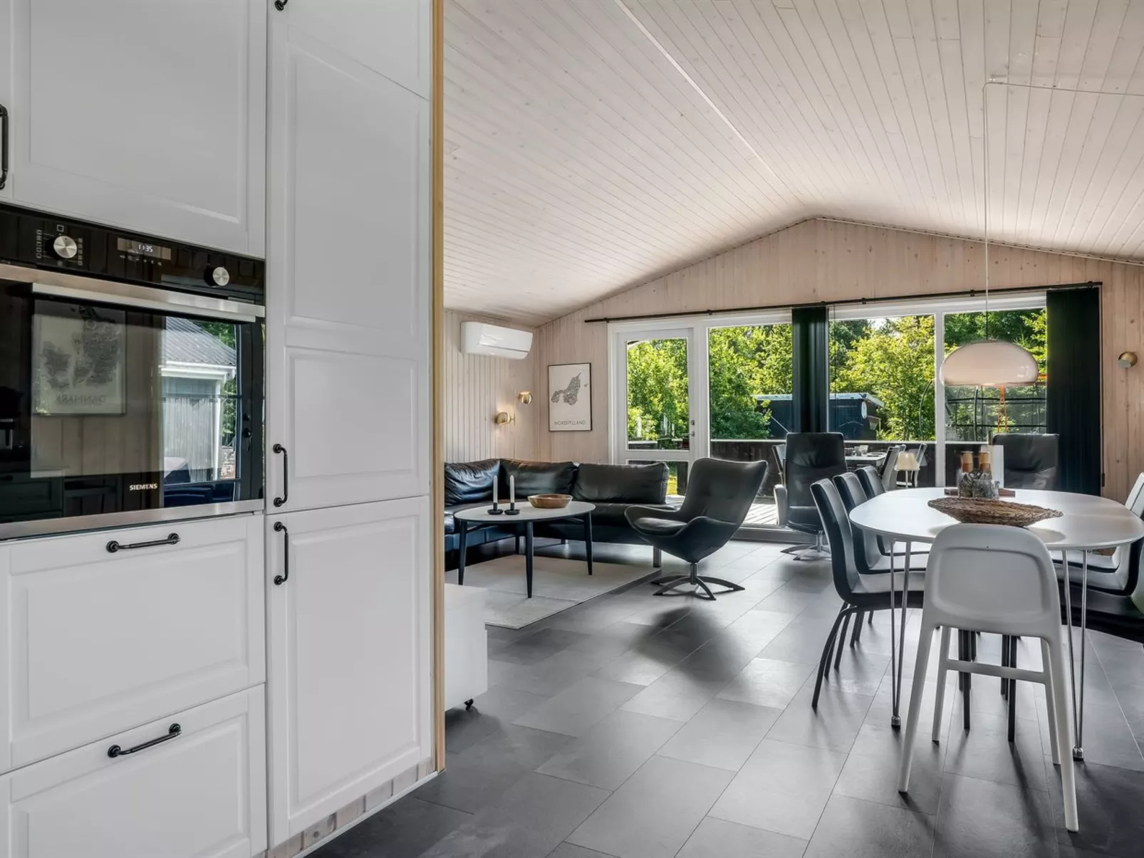 "Onni" - 2.3km from the sea-Binnen