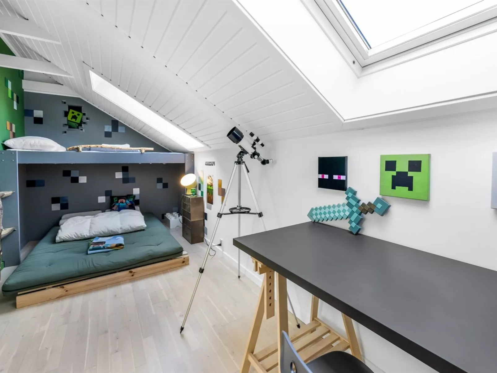 "Hughe" - 1.3km from the sea-Binnen