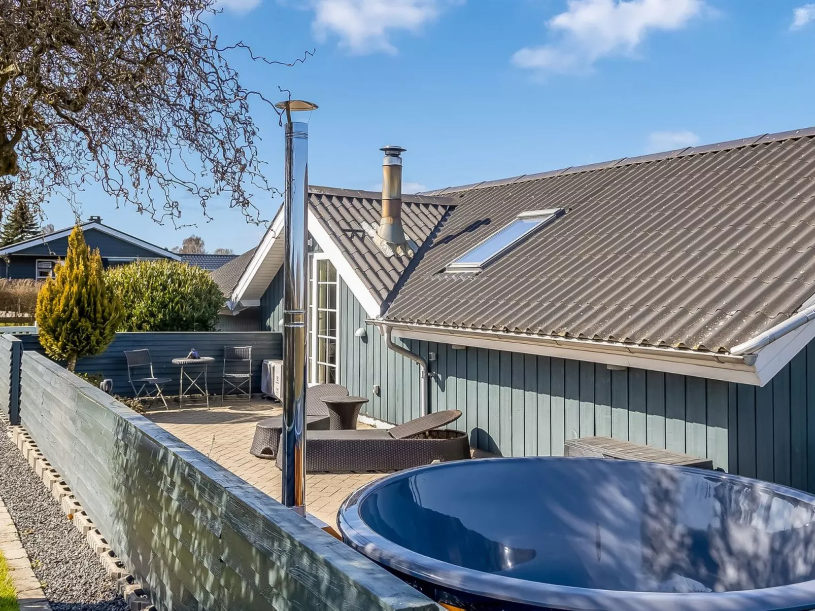 "Aika" - 450m from the sea-Buiten