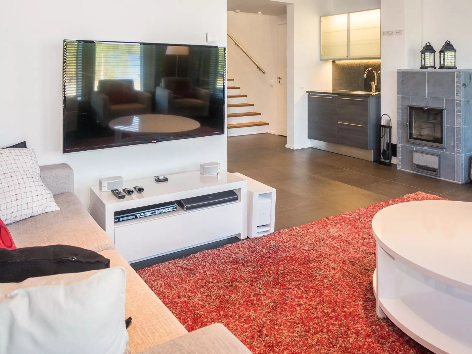 Holy lake chalet b-Binnen