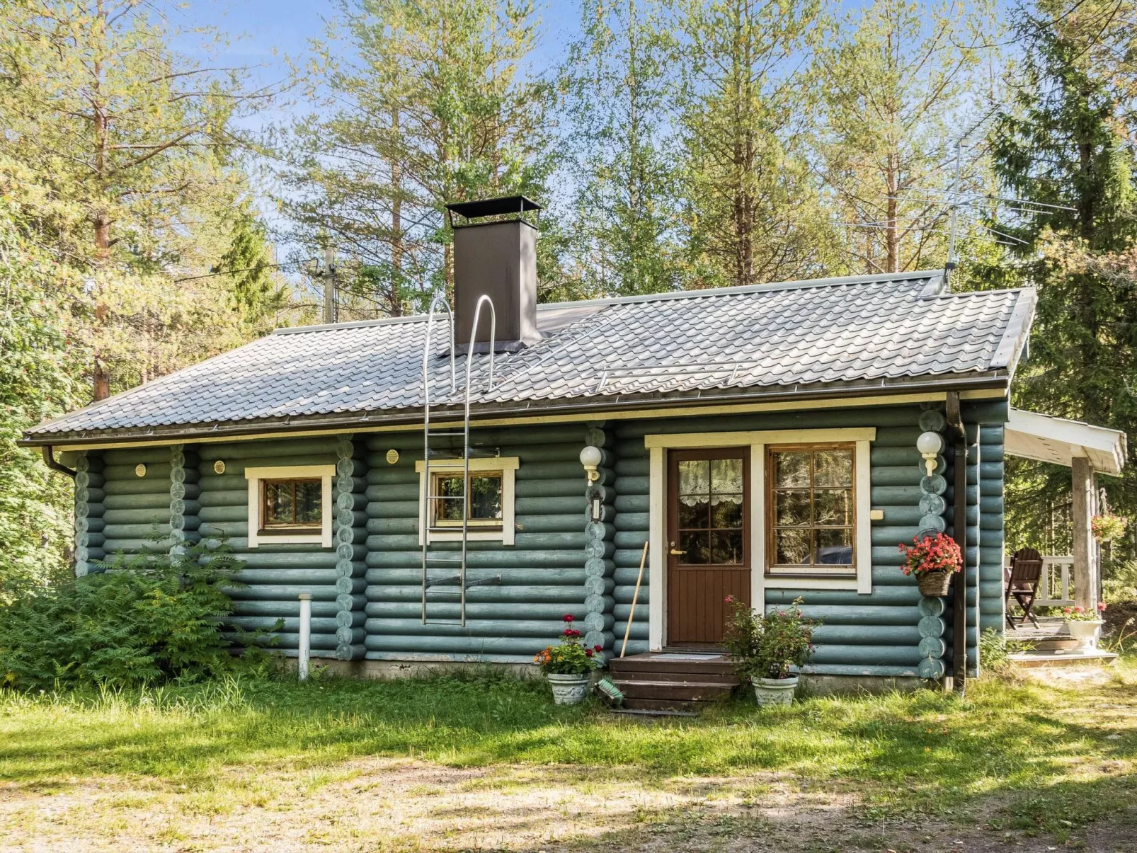 Huotarin mökki-Binnen