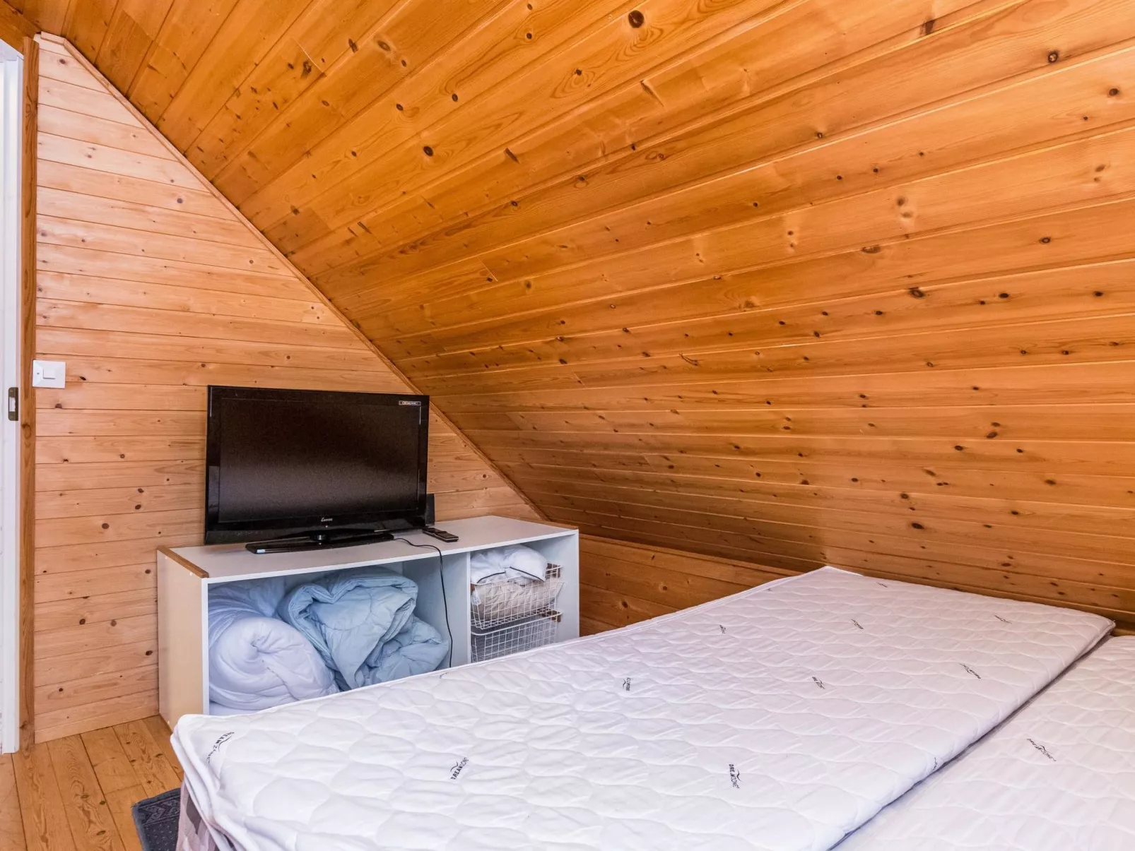 Alppikylä 1a paritalo-Binnen