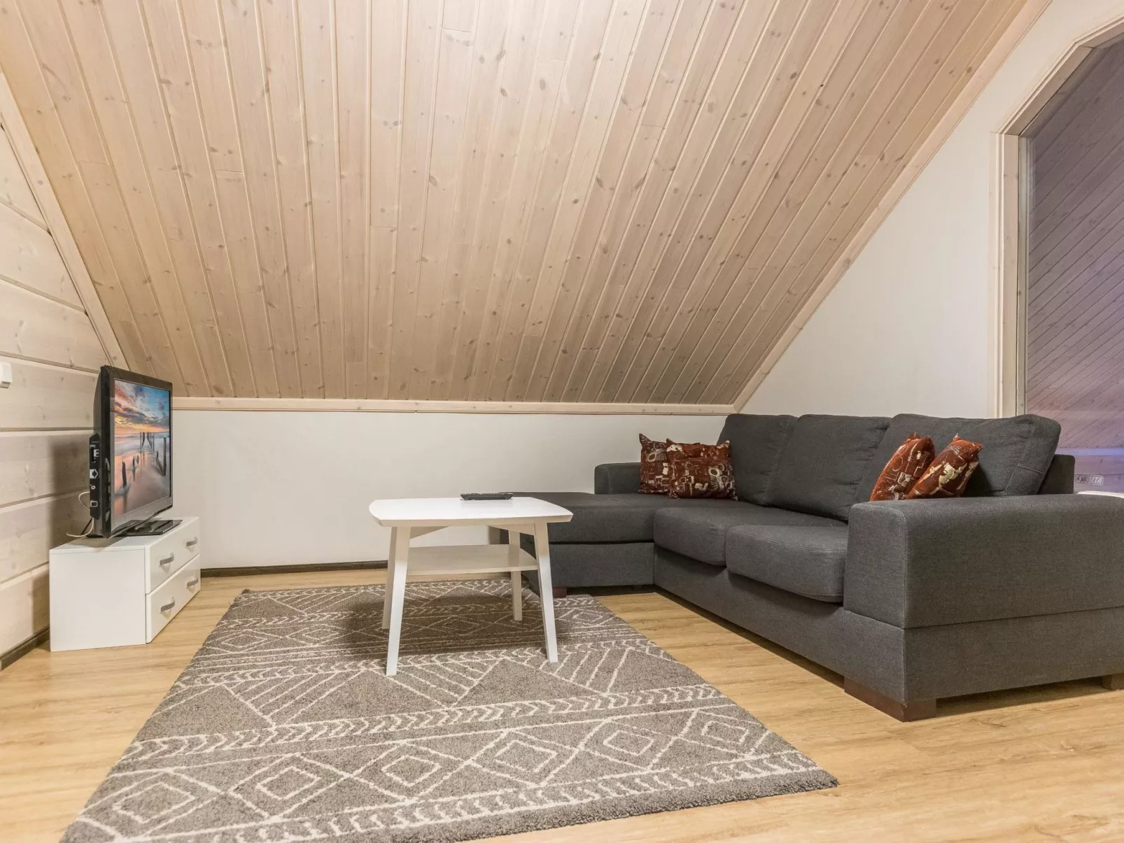 Sinisen tien helmi-Binnen