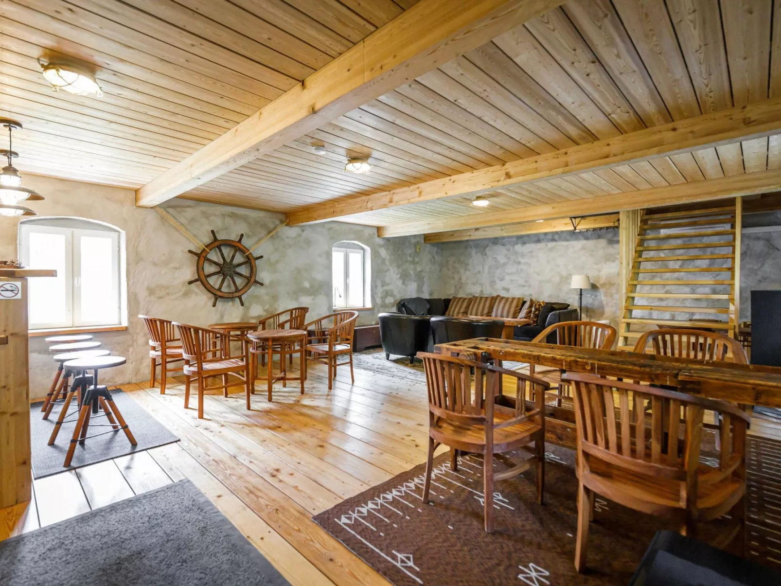 Kapteenin huvilat-Binnen