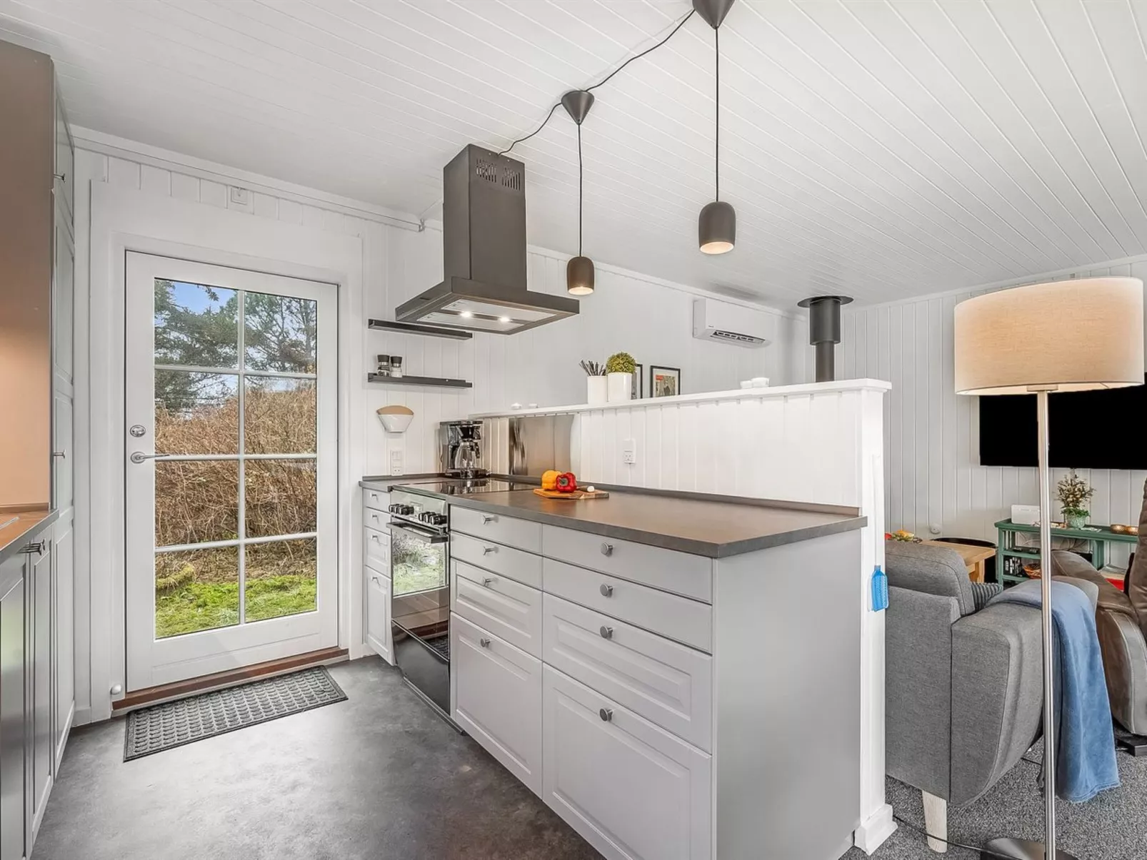 "Brodde" - 300m from the sea-Binnen