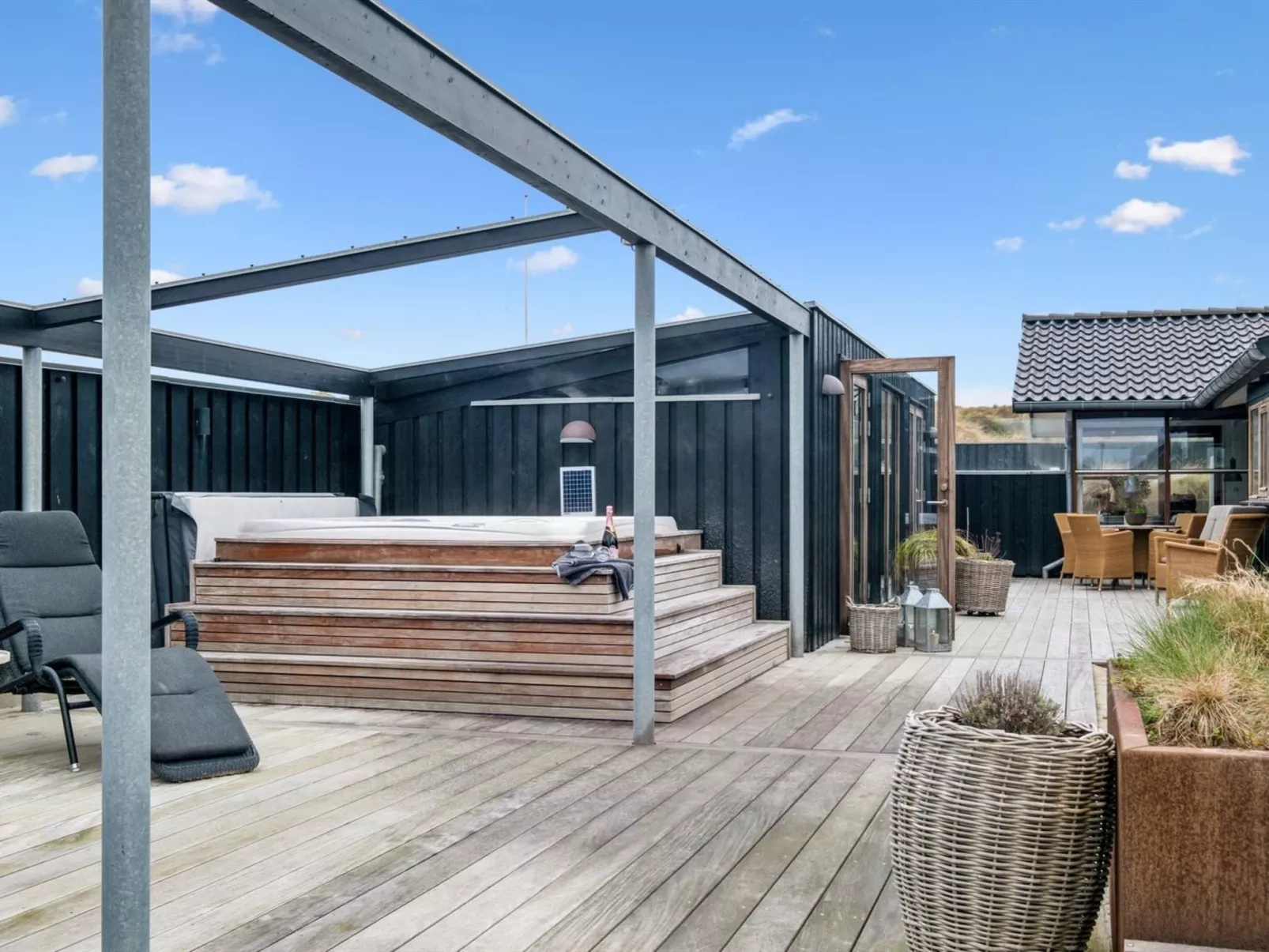 "Sinika" - 100m from the sea-Binnen