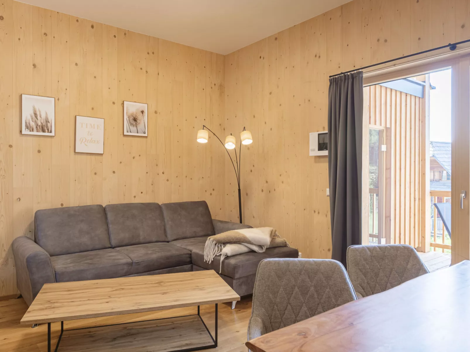 Mit 2 Schlafzimmern-Binnen