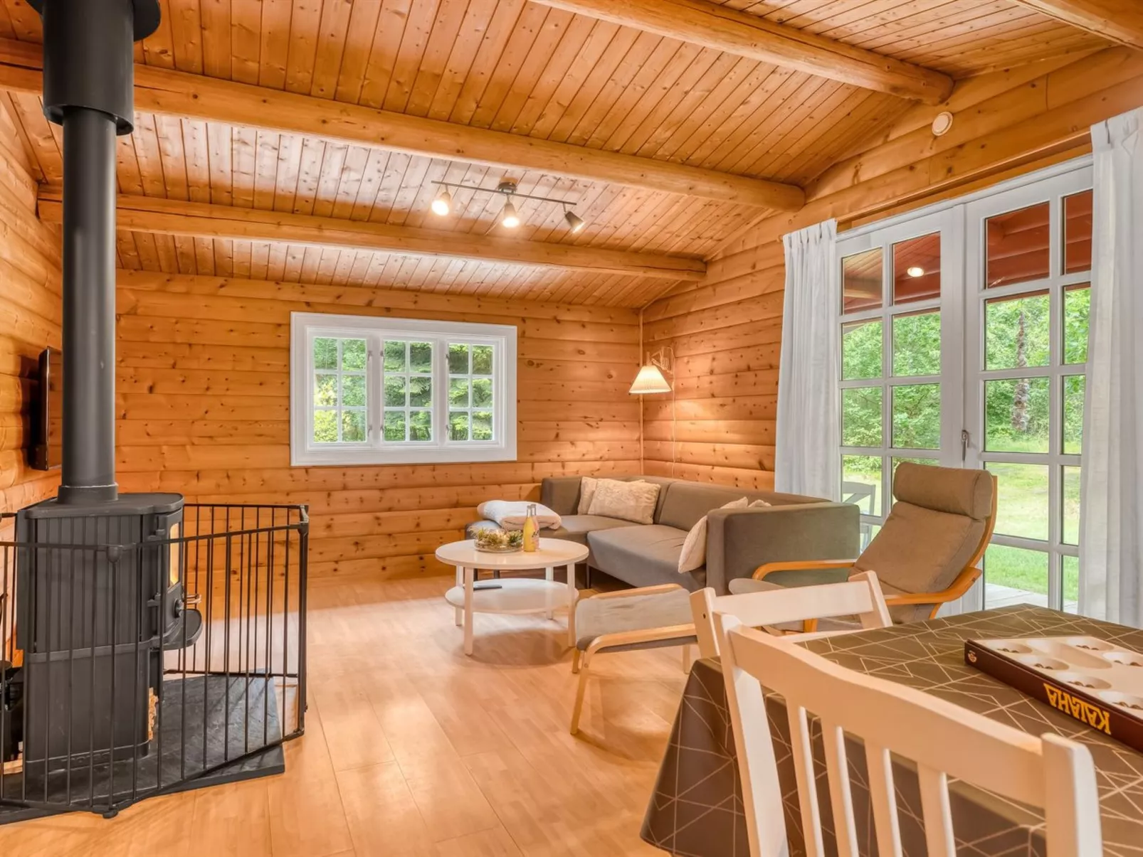 "Thermet" - 1.6km from the sea-Binnen