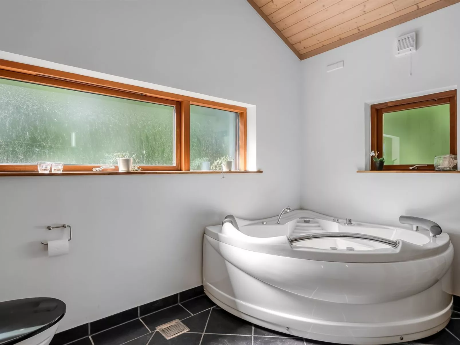 "Rosaline" - 500m from the sea-Binnen