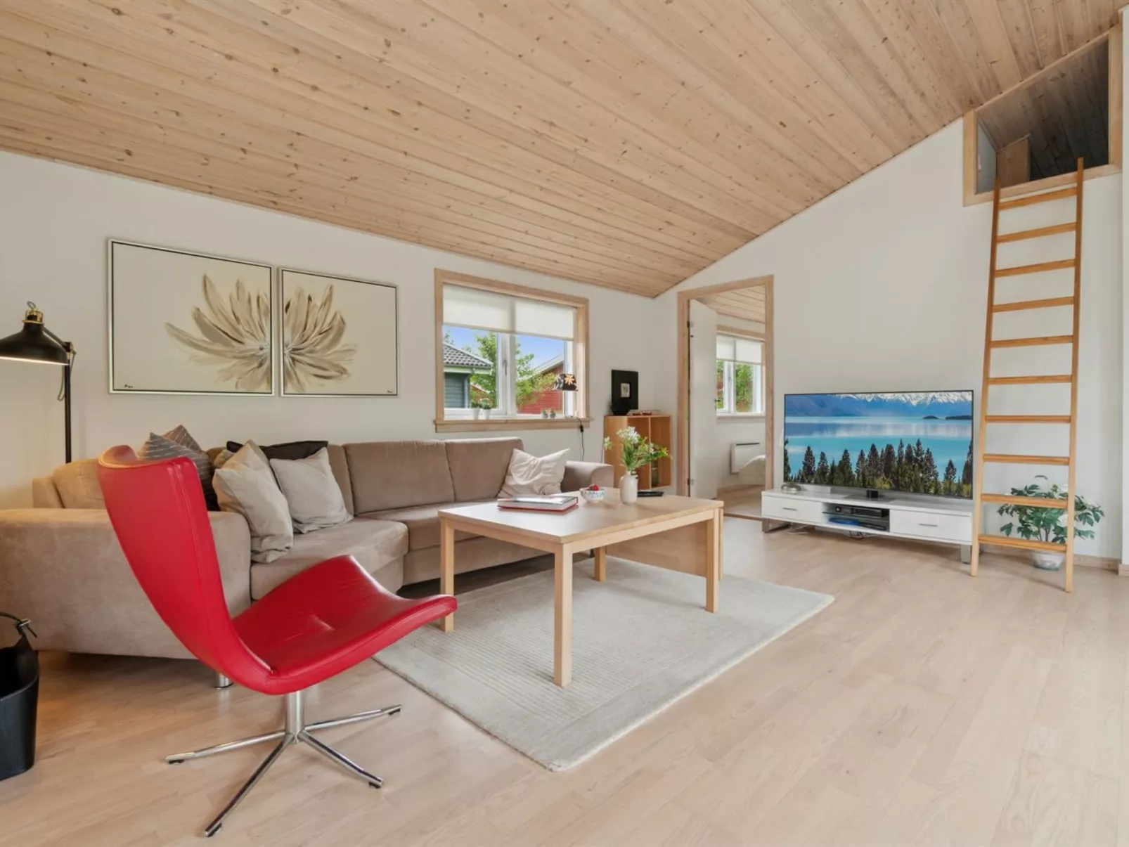 "Ilta" - 2.8km from the sea-Binnen