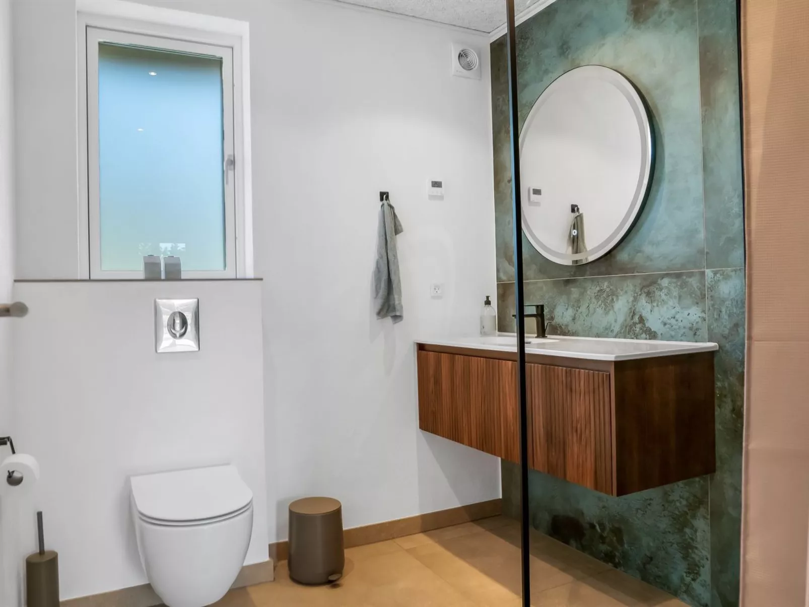 "Merta" - 800m from the sea-Binnen