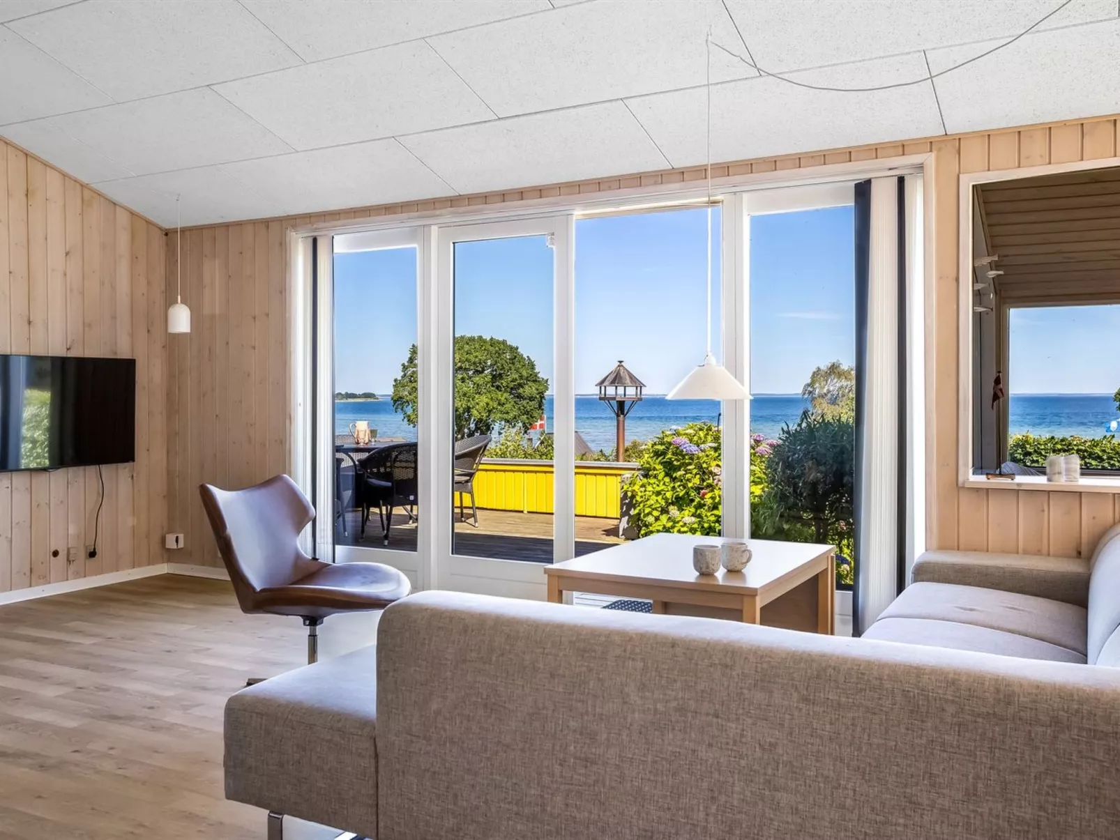 "Ephra" - 150m from the sea-Binnen