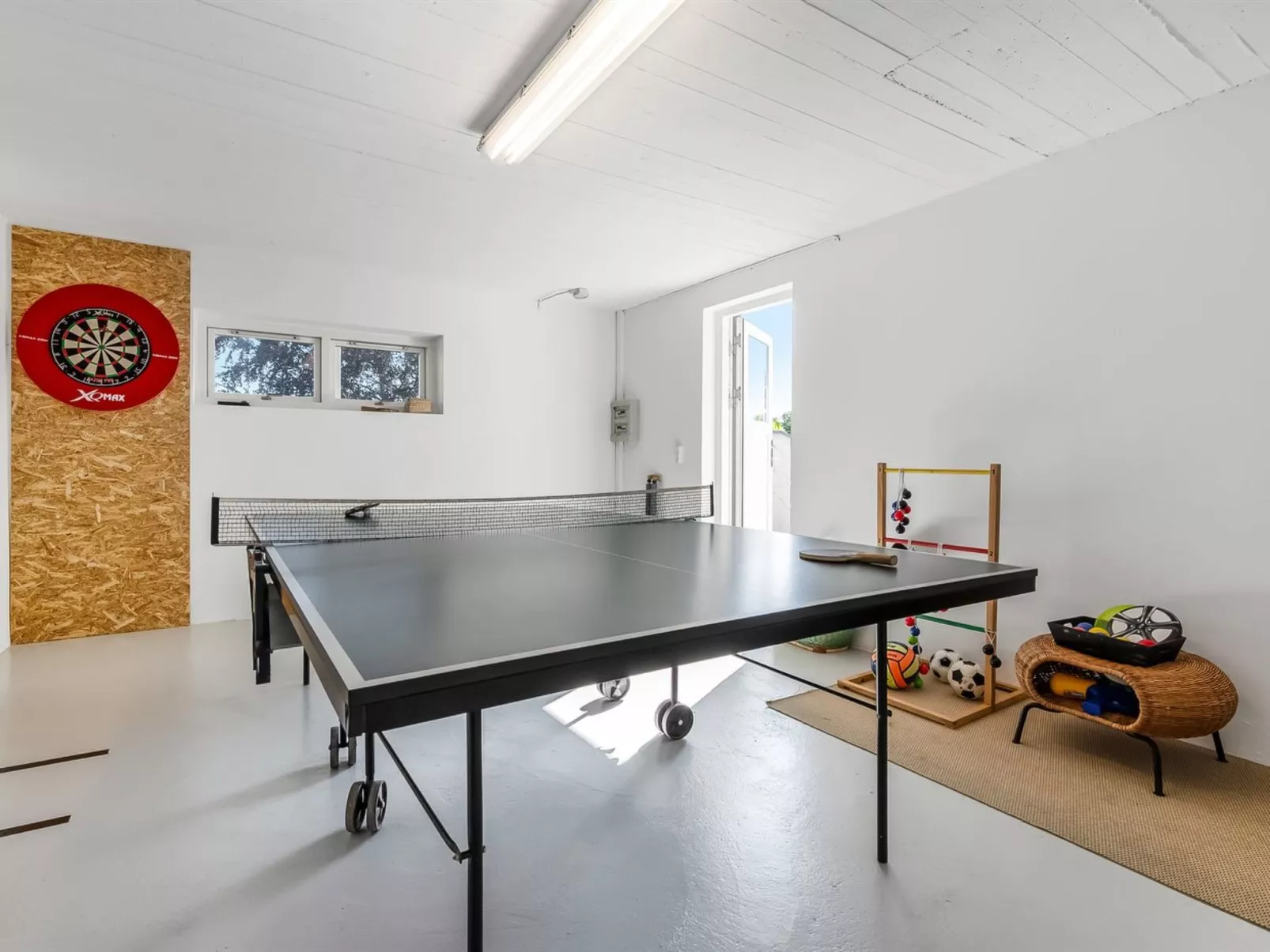 "Albert" - 300m from the sea-Binnen