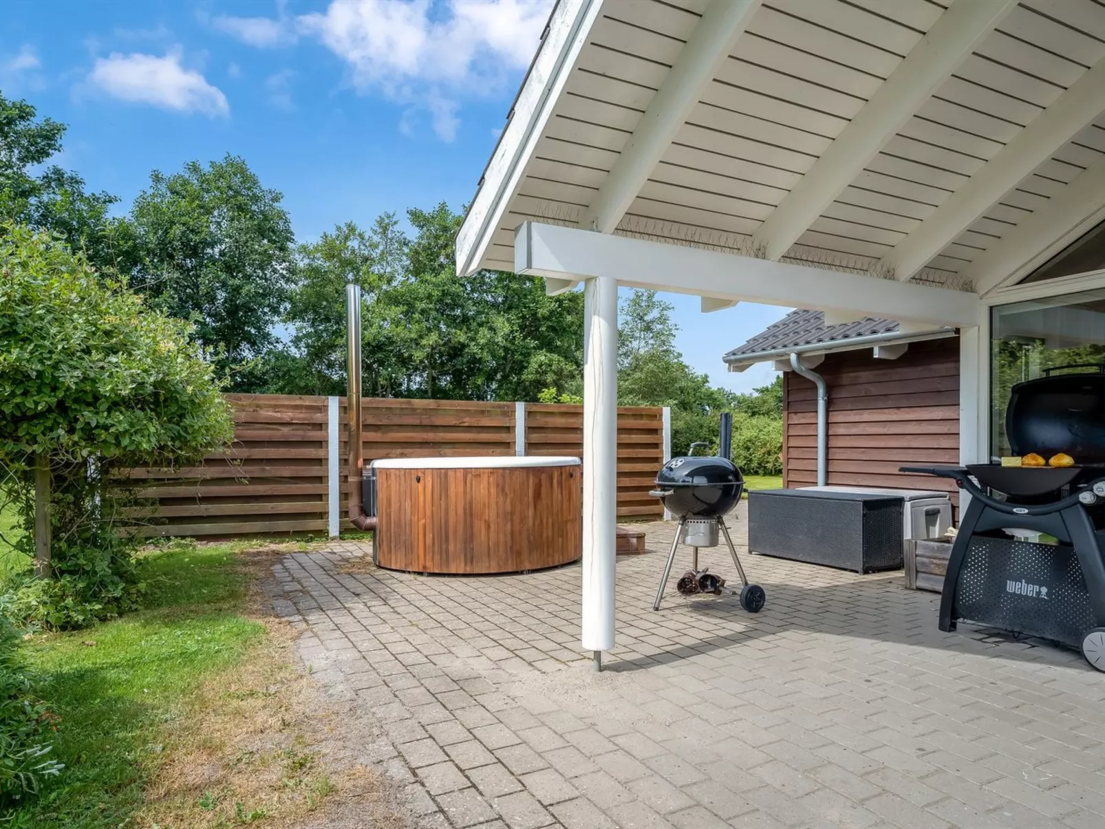 "Mika" - 800m from the sea-Buiten