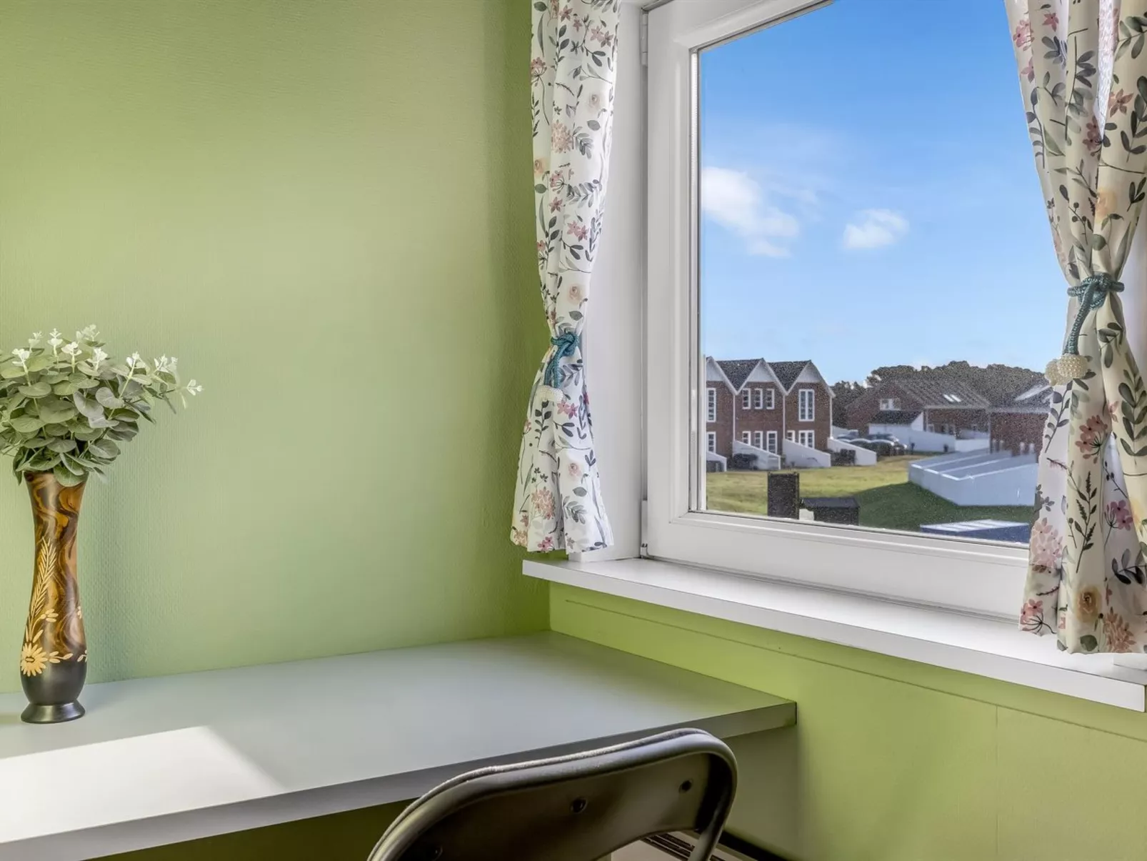 "Steffan" - 2.3km from the sea-Binnen