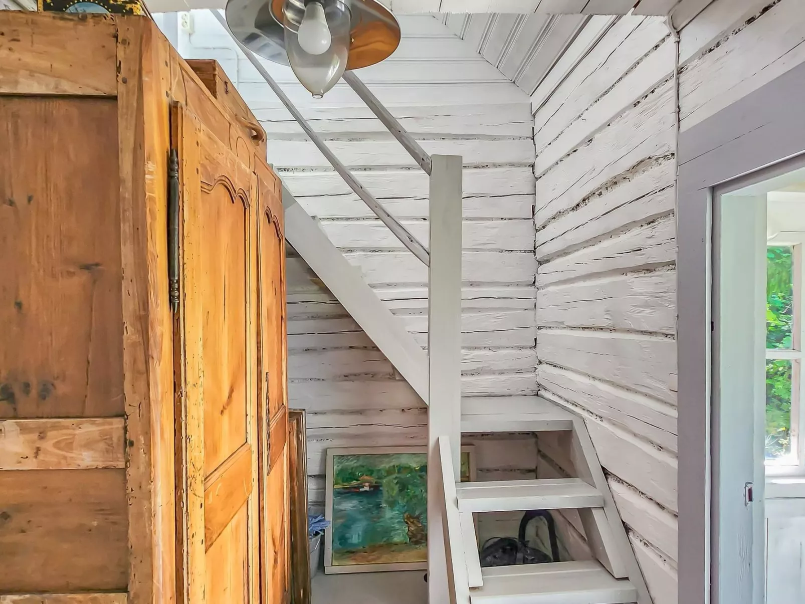 Den lilla röda stugan-Binnen