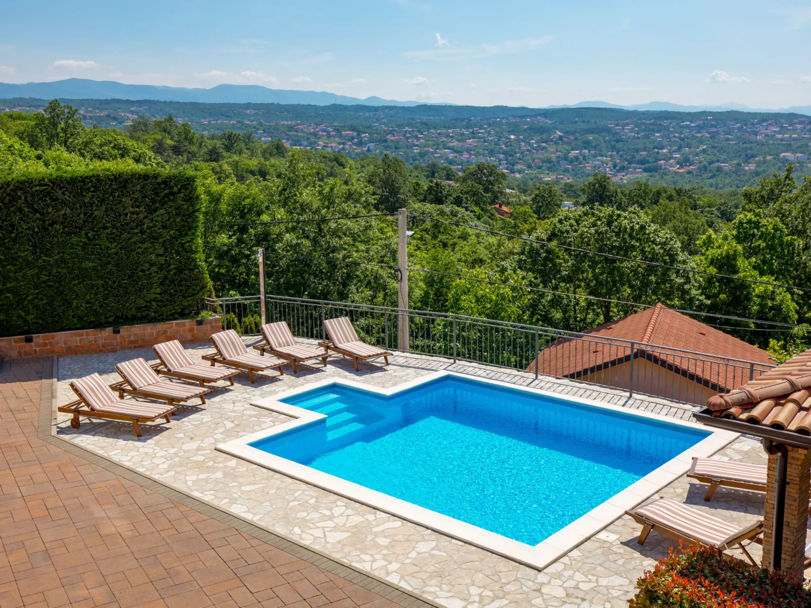 Villa Toni-Buiten