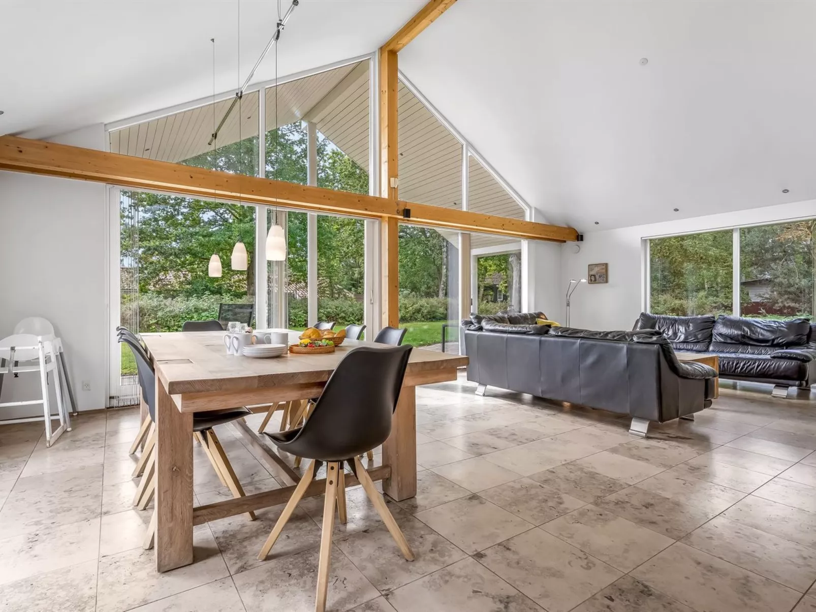 "Talitha" - 40m from the sea-Binnen