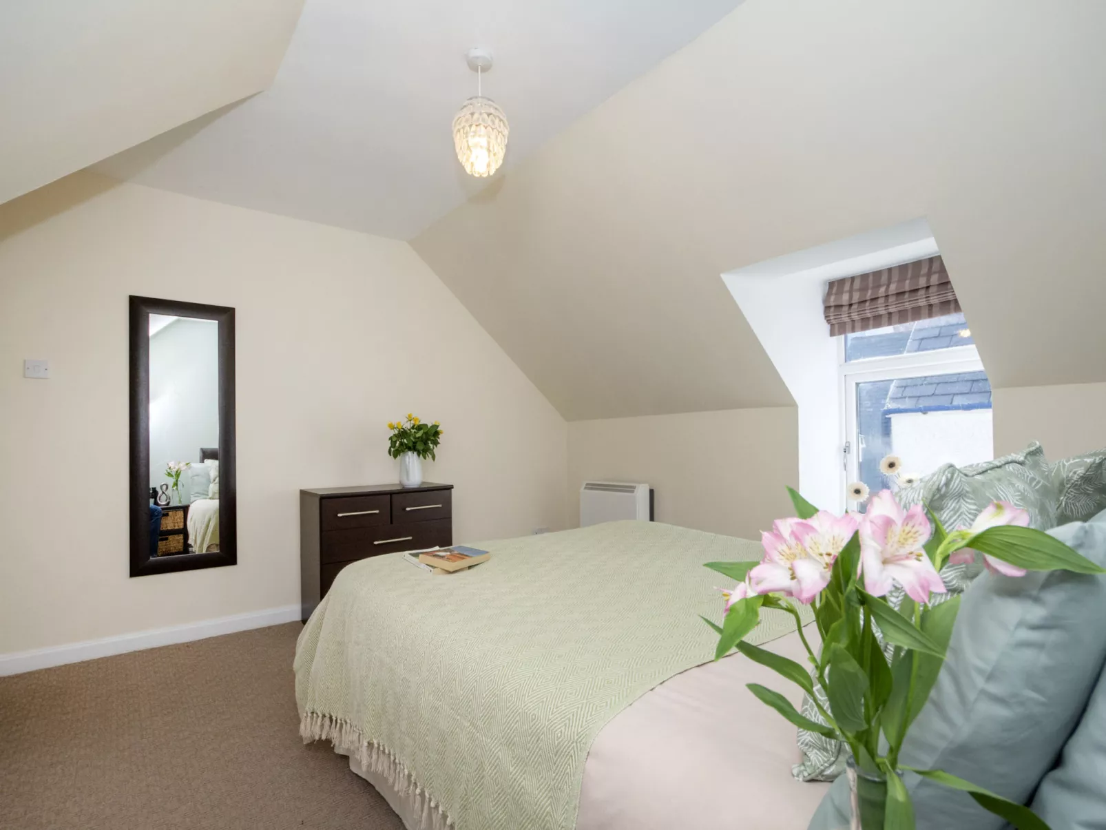 Ellie-Jo Cottage-Binnen