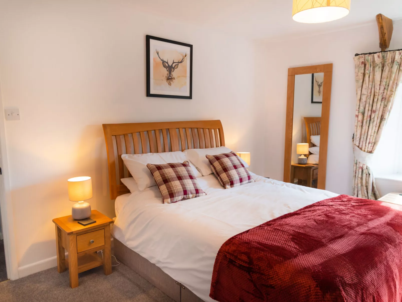 Court Cottage-Binnen