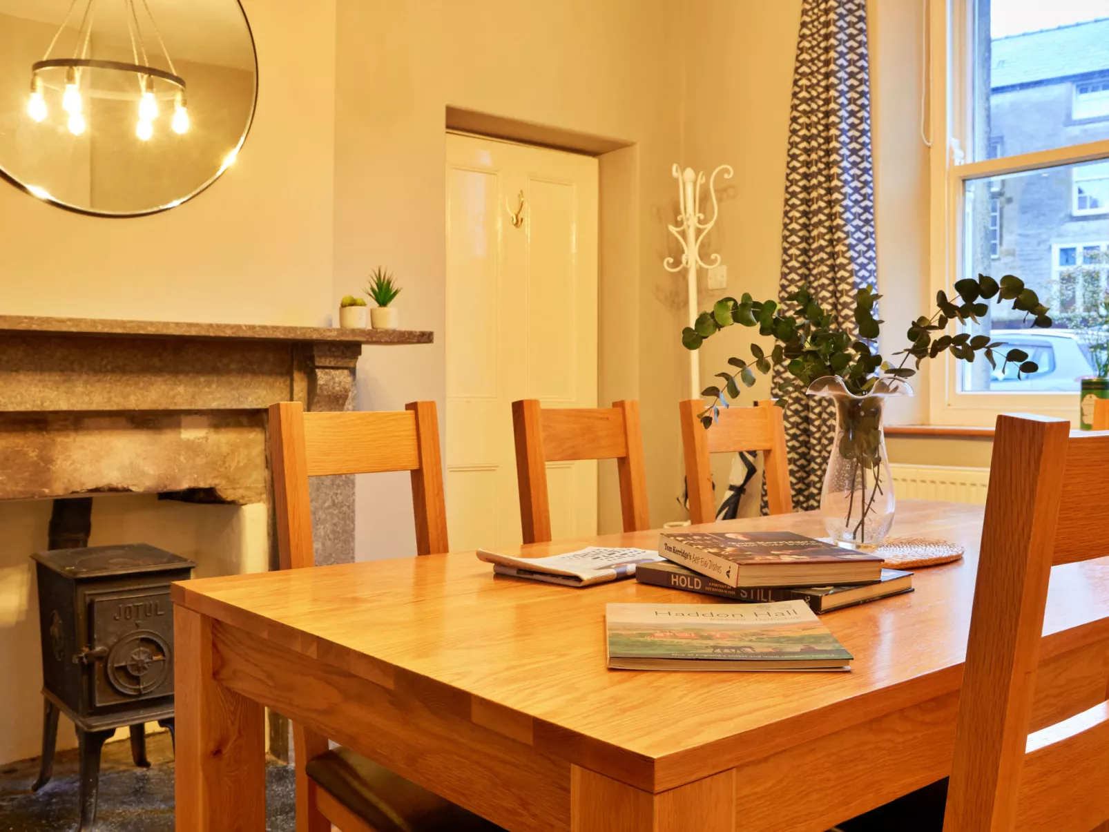 The Cottage at Tideswell-Binnen