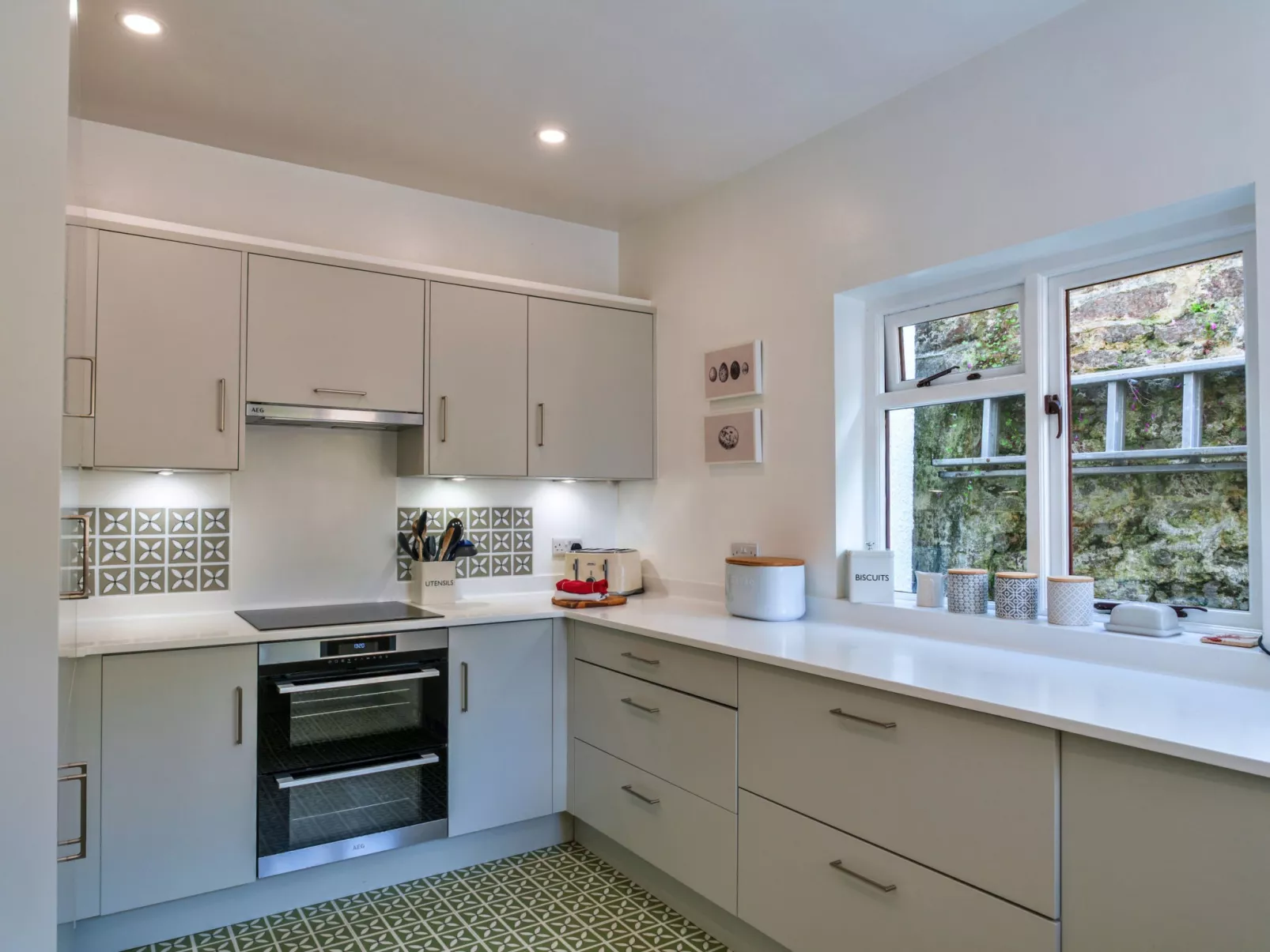 Woodleigh, Cawsand-Buiten