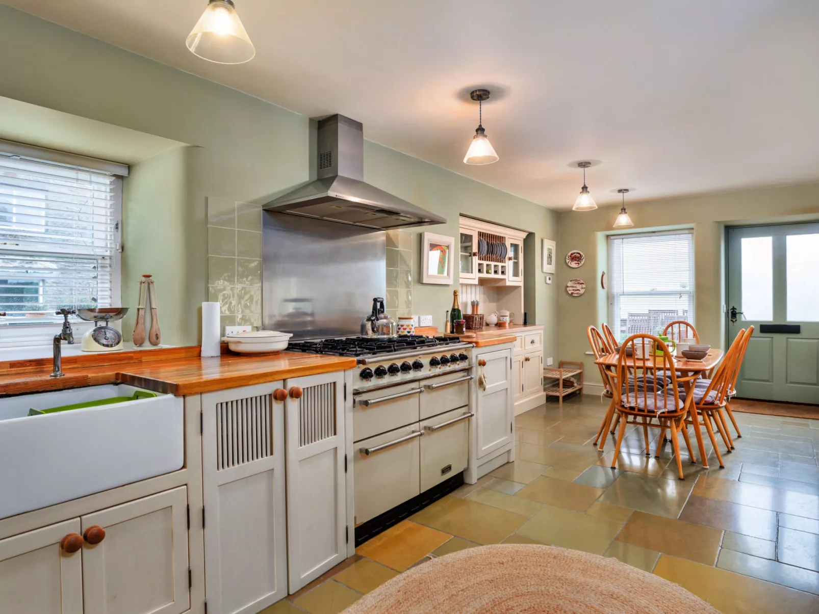 Swalebeck House-Binnen