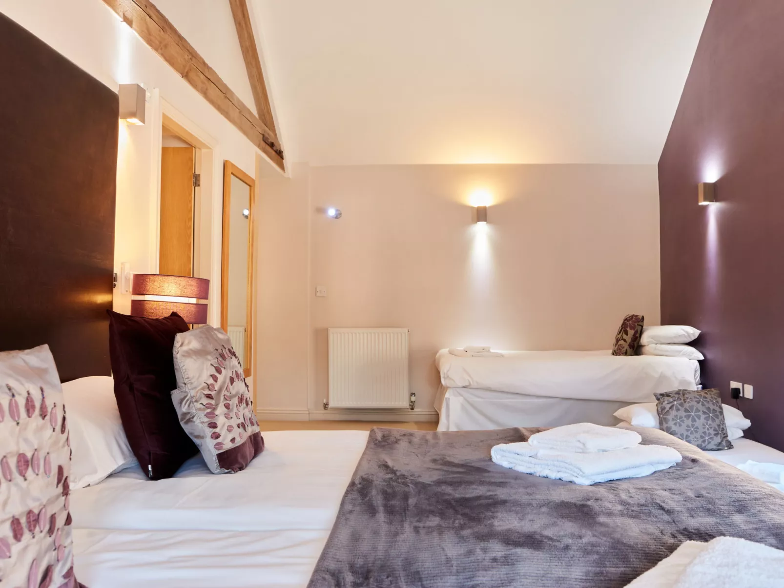 Sunshine Cottage-Binnen