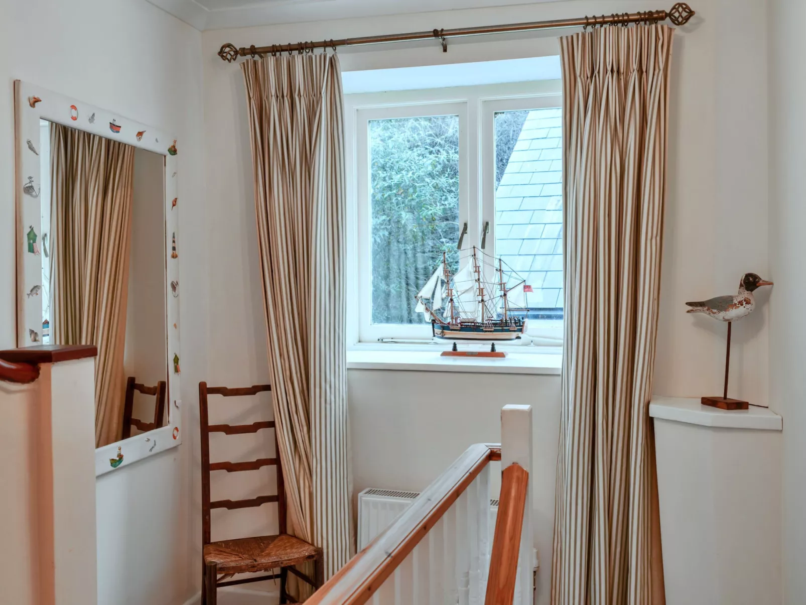 Nor Nour, Cawsand-Binnen