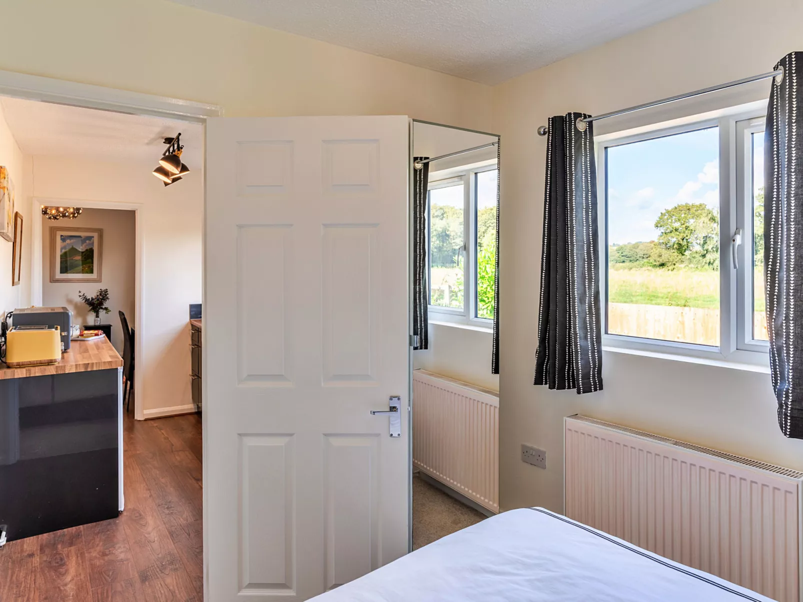 The Annexe at Rosebud Cottage-Binnen